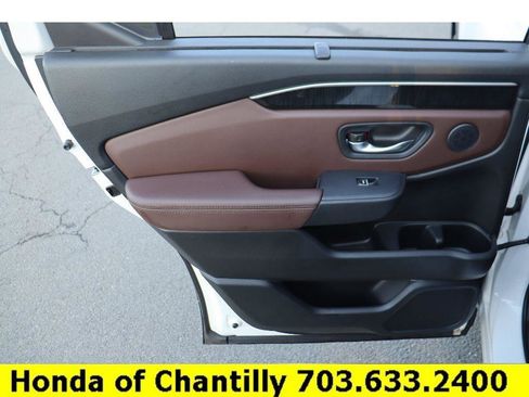 Used 2024 Honda Pilot Elite image 27