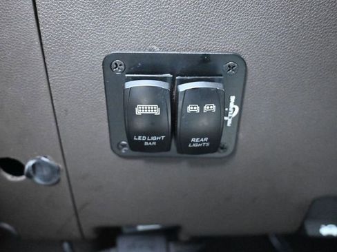 Used 2020 Chevrolet Silverado 2500 LTZ w/ Technology Package image 30