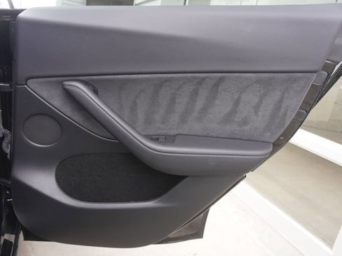 Used 2023 Tesla Model Y Long Range image 24