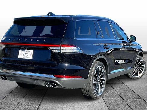 Used 2025 Lincoln Aviator Reserve w/ Equipment Group 201A image 13