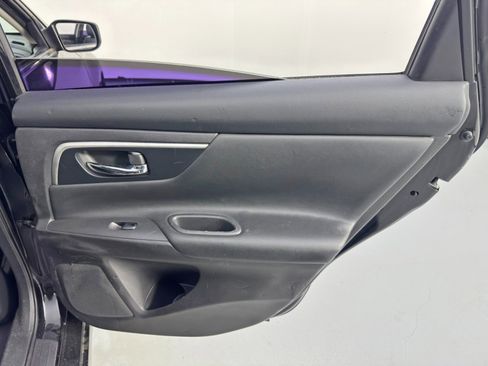 Used 2018 Nissan Altima 2.5 SR w/ SR Midnight Edition image 40