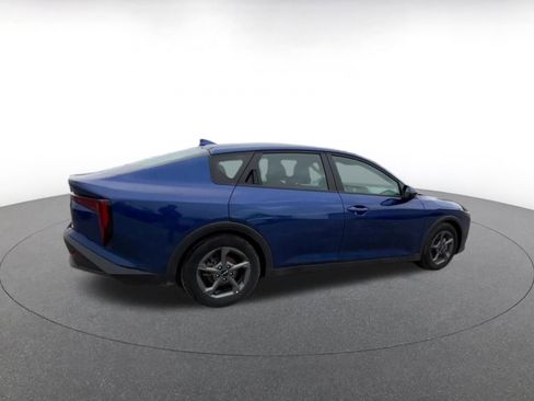 Used 2025 Kia K4 LXS image 15