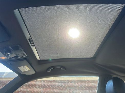 Used 2012 Volkswagen Beetle Turbo image 10