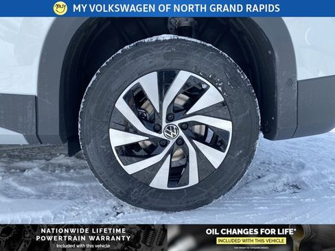 New 2026 Volkswagen Tiguan S image 5