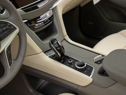 New 2026 Cadillac XT5 Premium Luxury w/ LPO, Floor Liner Package image 13