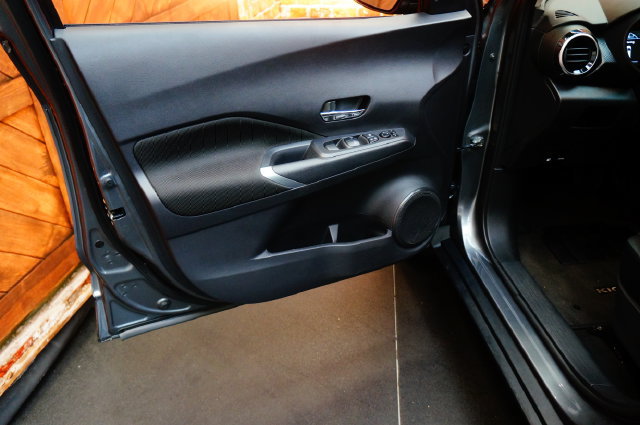 Certified 2024 Nissan Kicks SV FWD image 33