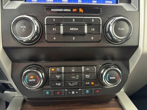 Used 2020 Ford F150 Lariat AWD/4WD image 16