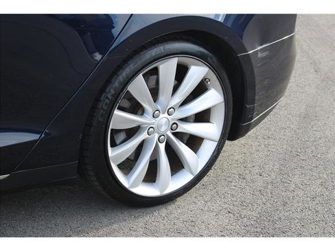 Used 2012 Tesla Model S Signature Performance image 6