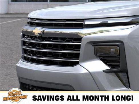 New 2026 Chevrolet Traverse LT w/ Sun and Wheel Package image 13