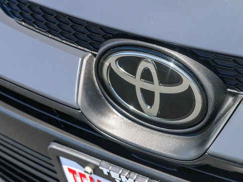 Certified 2025 Toyota Corolla LE FWD image 7