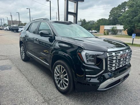 Used 2026 GMC Terrain Denali AWD/4WD image 8