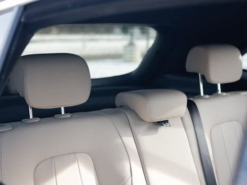 Used 2022 Mercedes-Benz GLA 250 4MATIC image 17