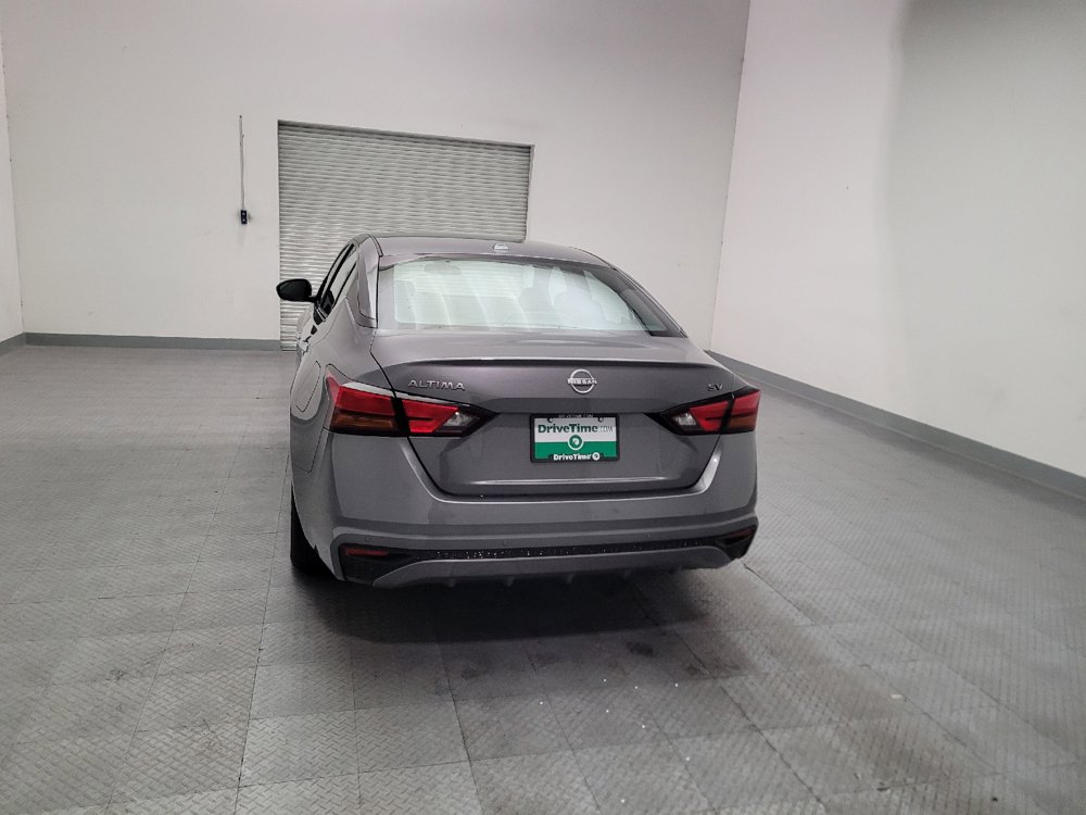 Used 2024 Nissan Altima 2.5 SV FWD image 6