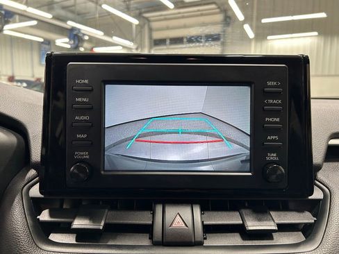 Used 2019 Toyota RAV4 XLE w/ Convenience Package AWD/4WD image 16