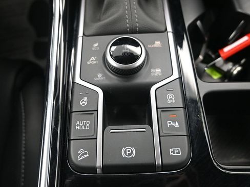 Certified 2025 Kia Sorento SX Prestige image 26