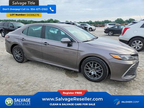 Used 2022 Toyota Camry LE w/ Convenience Package AWD/4WD image 5