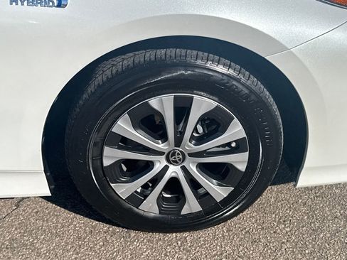 Used 2021 Toyota Prius Prime XLE image 44
