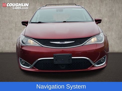 Used 2020 Chrysler Pacifica Touring-L Plus w/ Advanced Safetytec Group image 3