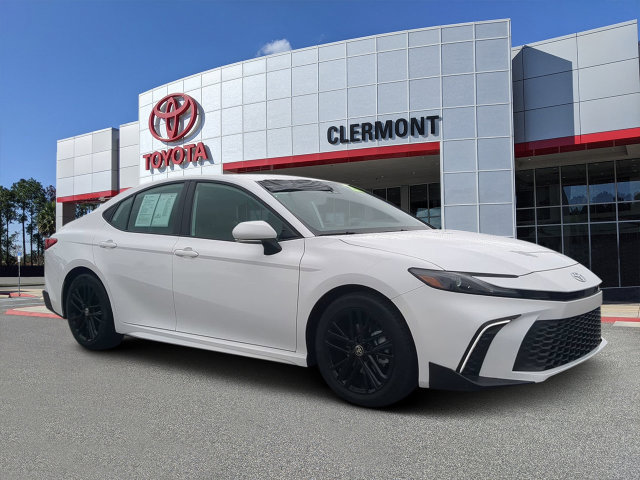 Certified 2026 Toyota Camry SE FWD image 1