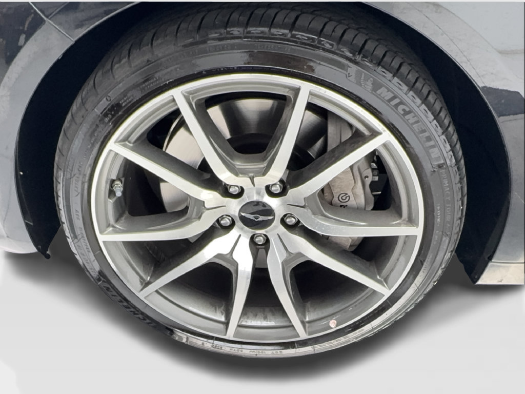 Used 2026 Genesis G70 2.5T RWD image 14