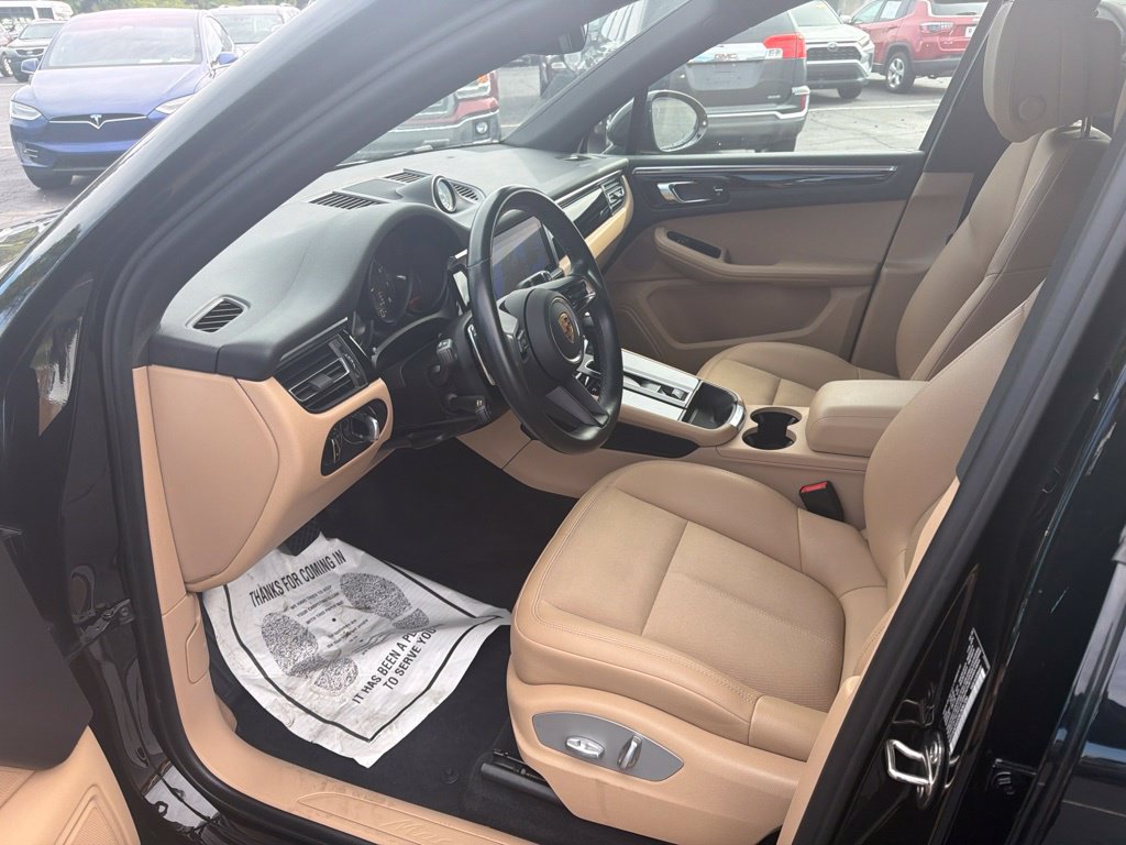 Used 2022 Porsche Macan AWD/4WD image 10
