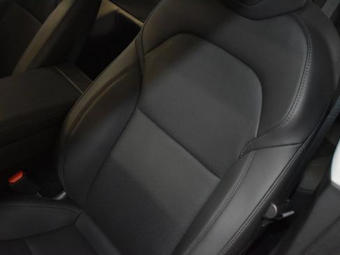 Used 2024 Tesla Model 3 Standard Range RWD image 9