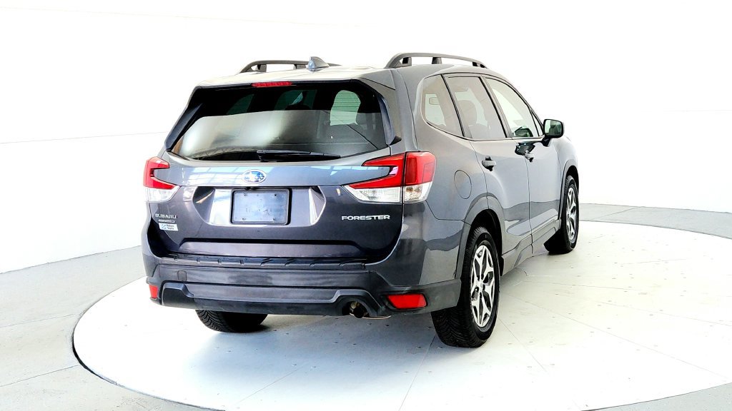 Used 2023 Subaru Forester Premium AWD/4WD image 5