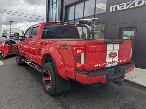 Used 2019 Ford F250 Lariat w/ Lariat Ultimate Package image 4