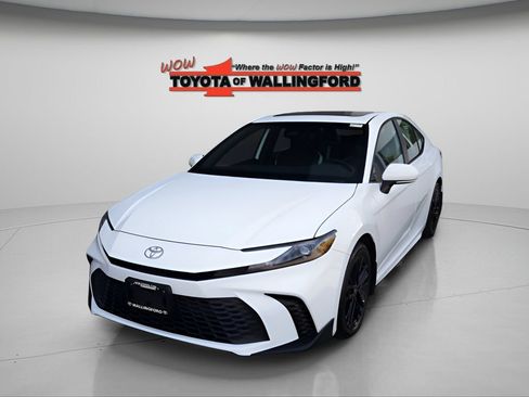 Used 2026 Toyota Camry SE w/ Convenience Package AWD/4WD image 1