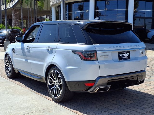 Used 2018 Land Rover Range Rover Sport HSE AWD/4WD image 4