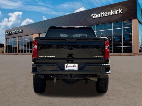 Used 2025 Chevrolet Silverado 2500 Custom w/ Custom Value Package AWD/4WD image 7