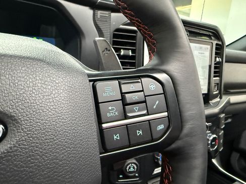 Used 2025 Ford F150 Raptor AWD/4WD image 17