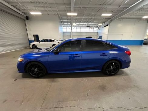 Used 2022 Honda Civic Sport image 6