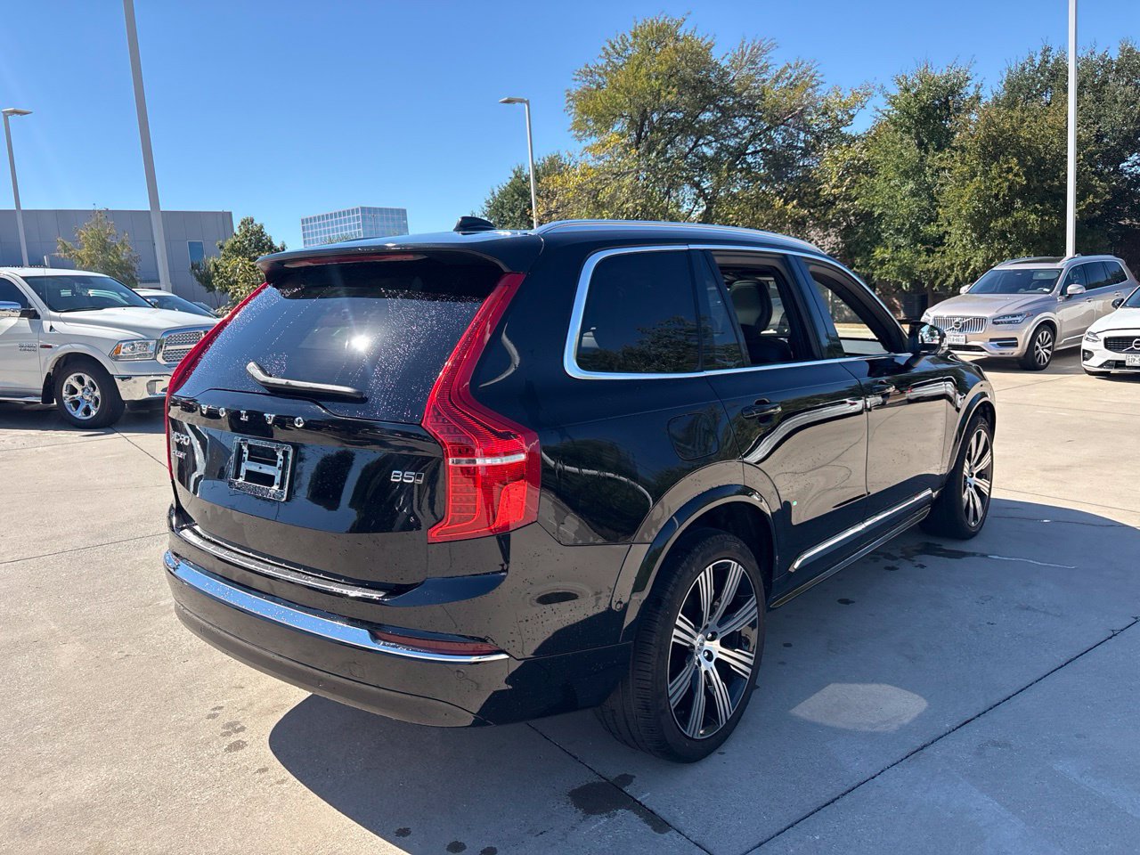 Used 2024 Volvo XC90 B5 Plus w/ Protection Package Premier AWD/4WD image 5