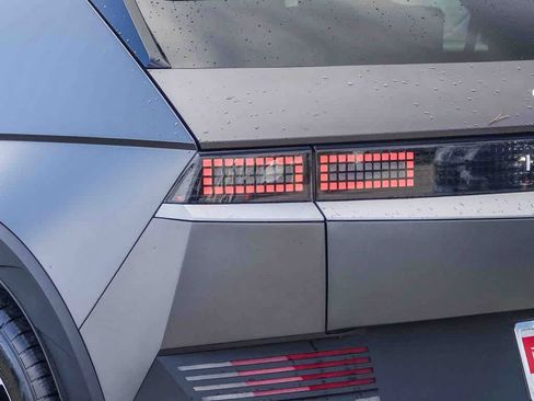 Used 2023 Hyundai Ioniq 5 SEL w/ Cargo Package image 7