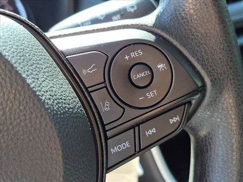 Used 2025 Toyota RAV4 LE FWD image 13