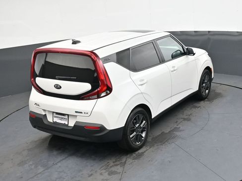 Used 2021 Kia Soul EX image 25