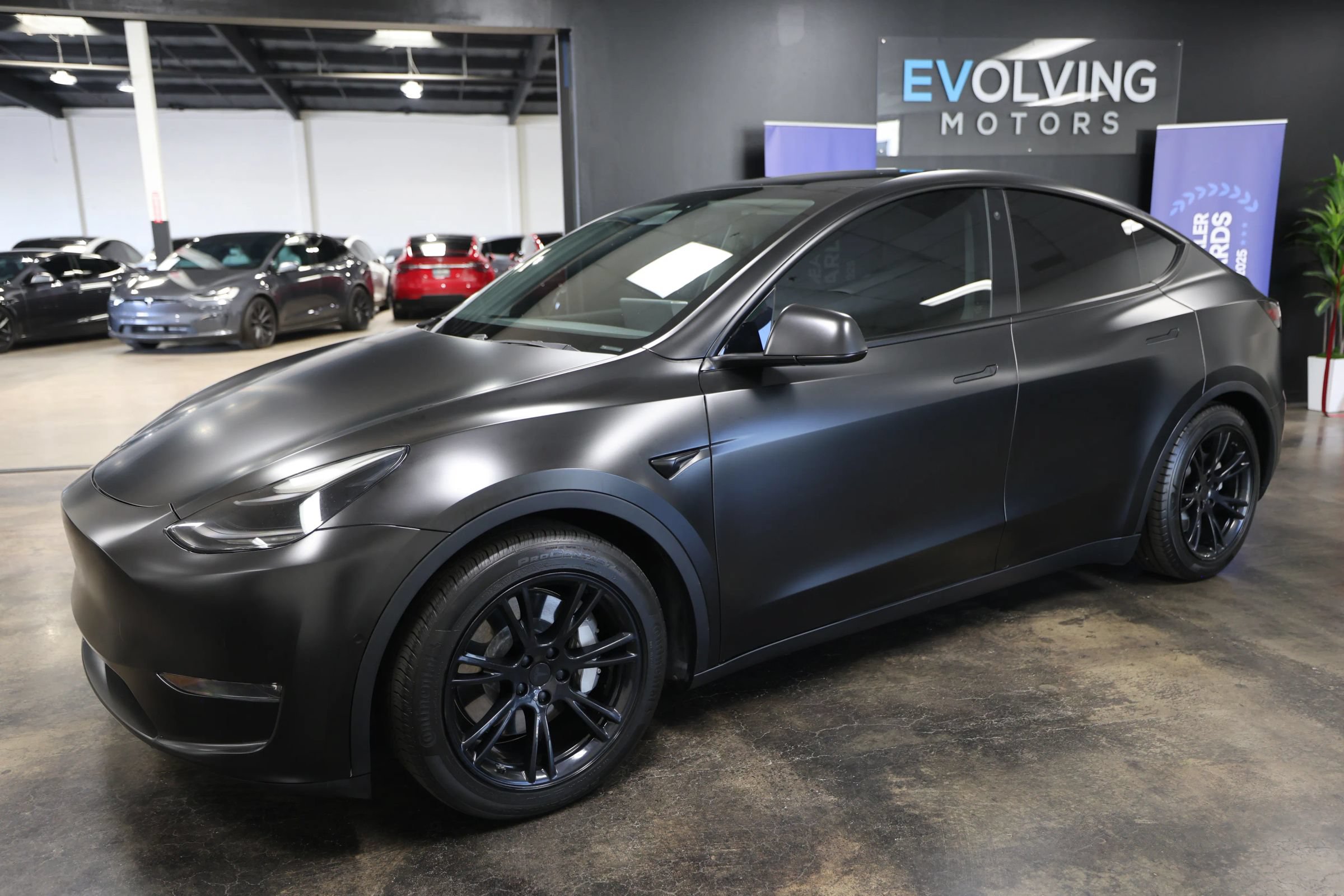 Used 2021 Tesla Model Y Long Range AWD/4WD image 5