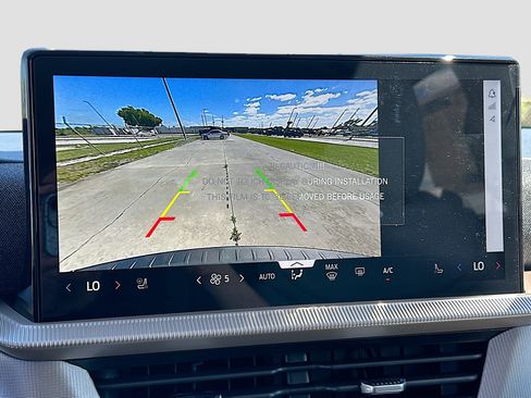 New 2026 Ford Explorer Active image 8