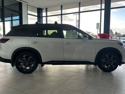 New 2026 INFINITI QX60 Autograph w/ Dark Cargo Package image 6