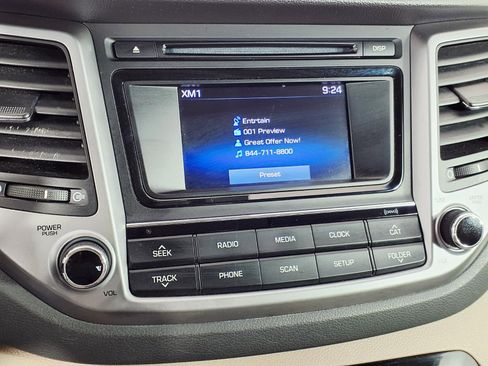 Used 2016 Hyundai Tucson SE w/ Option Group 12 image 22