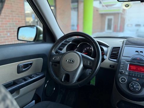 Used 2011 Kia Soul ! image 19