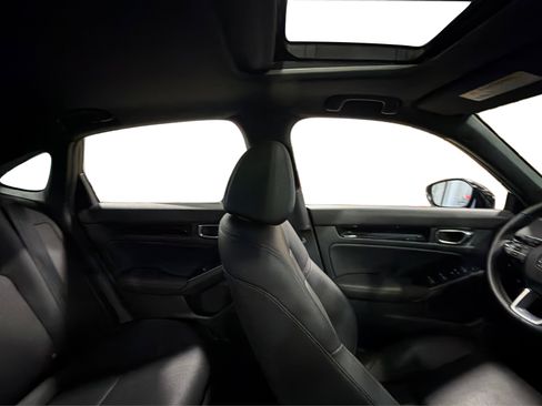 Used 2025 Honda Civic Sport image 42
