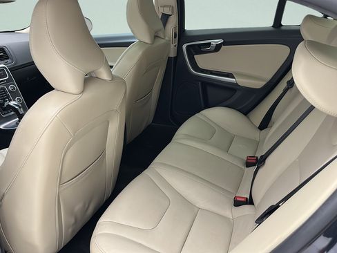 Used 2016 Volvo S60 T5 Premier FWD image 9
