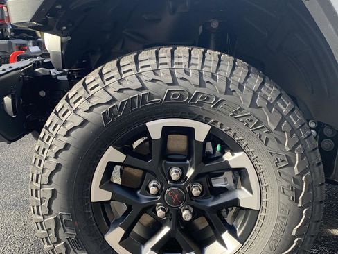 New 2026 Jeep Gladiator Rubicon image 17