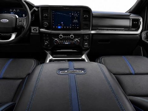 Used 2025 Ford F250 Platinum AWD/4WD image 28