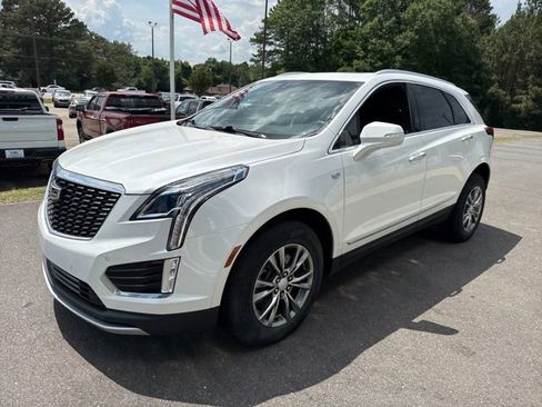Used 2022 Cadillac XT5 Premium Luxury FWD image 3