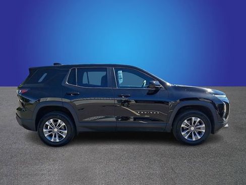 Used 2025 Chevrolet Equinox LT AWD/4WD image 3