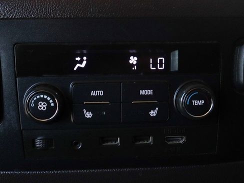 Used 2018 GMC Yukon Denali w/ Denali Ultimate Package image 46