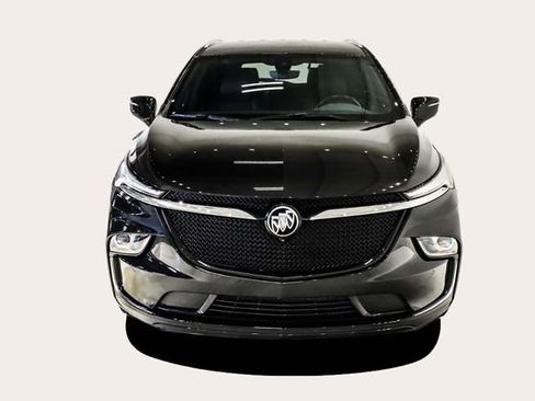 Used 2024 Buick Enclave Essence w/ LPO, Touring Package image 3